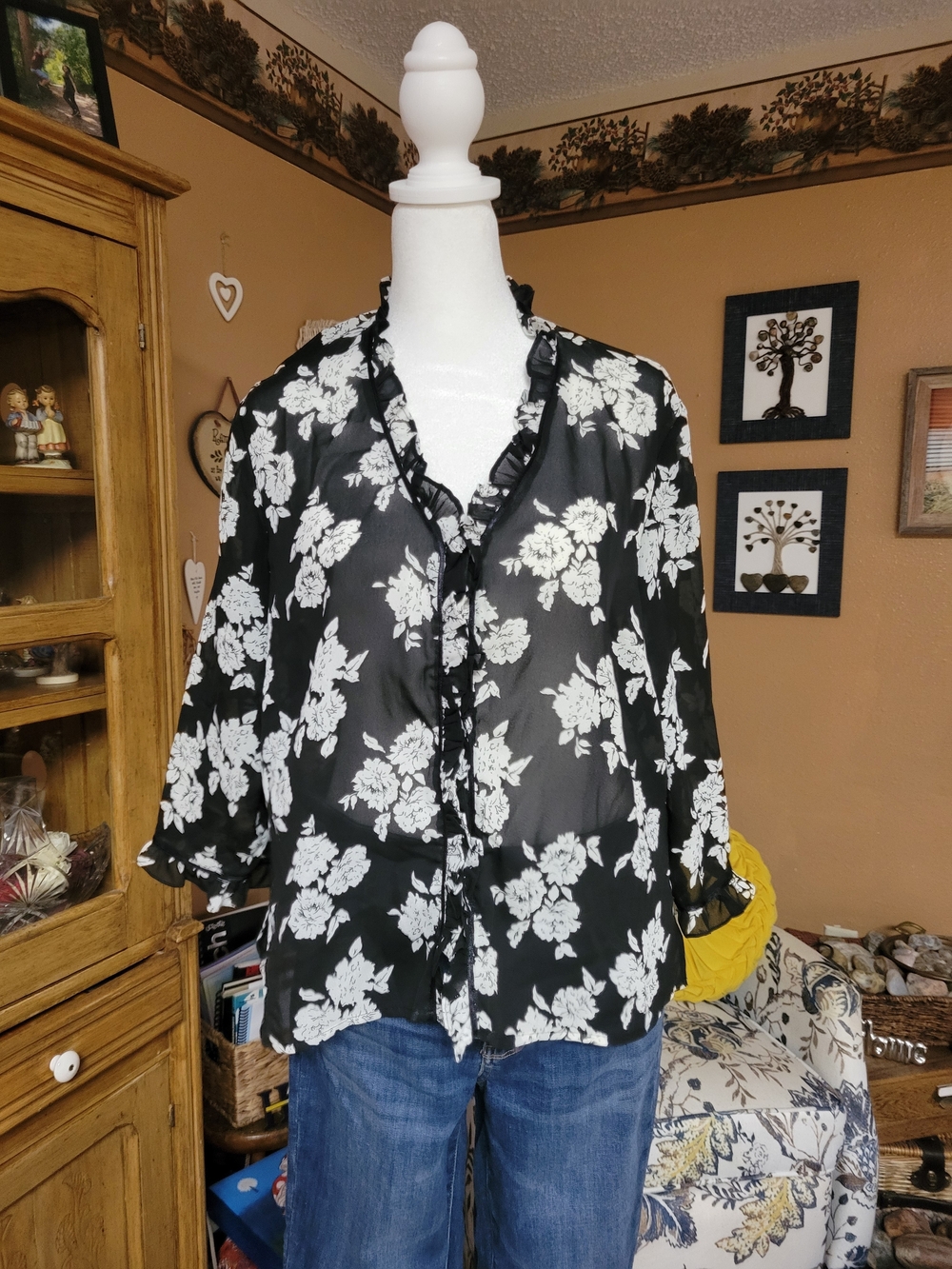 Cathy Che Floral Ruffle Blouse Black White Sheer Sleeve Size 12